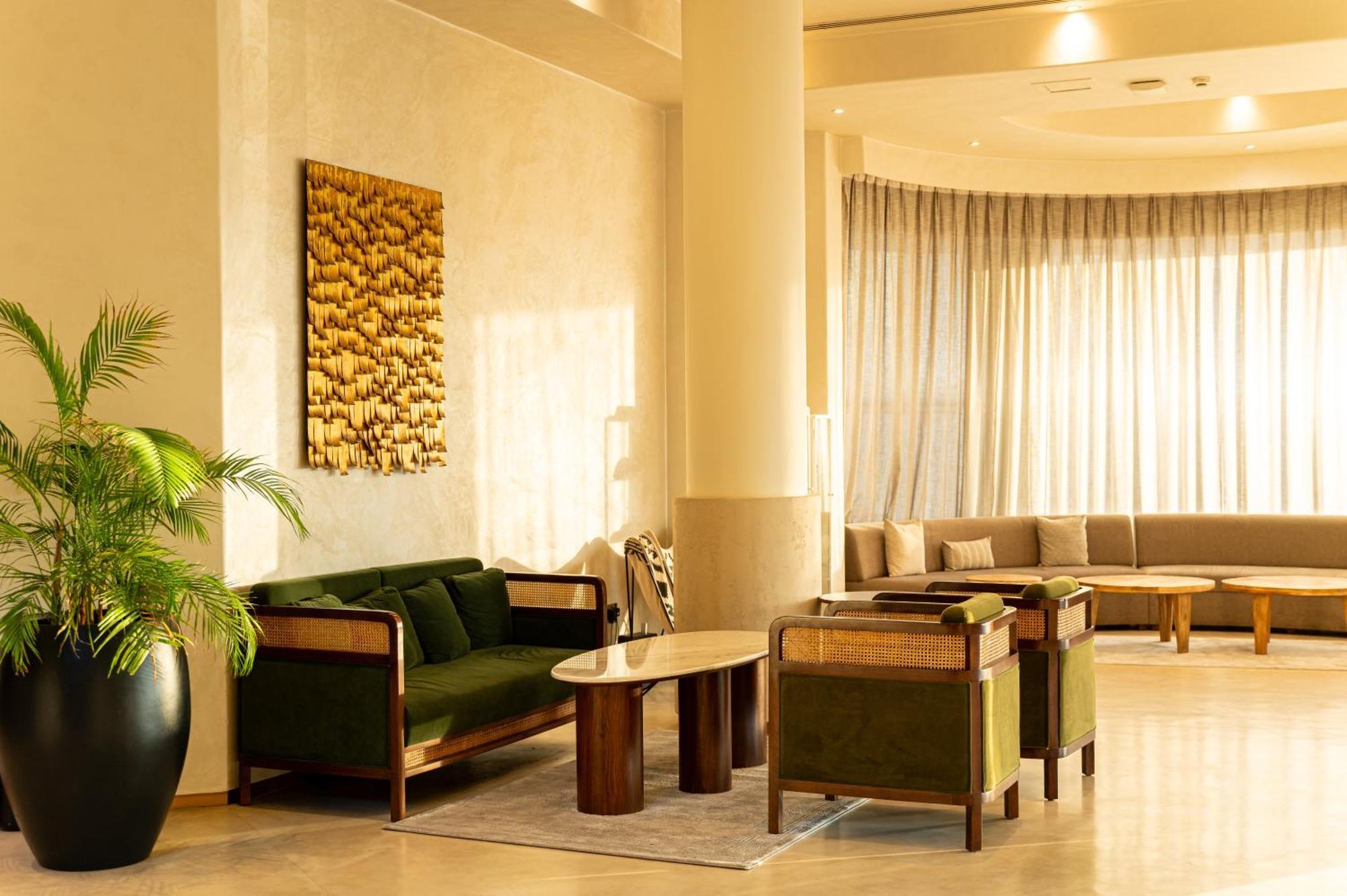 Majestic Cove Hotel - Formerly Le Meridien Fairway Dubai Exterior photo