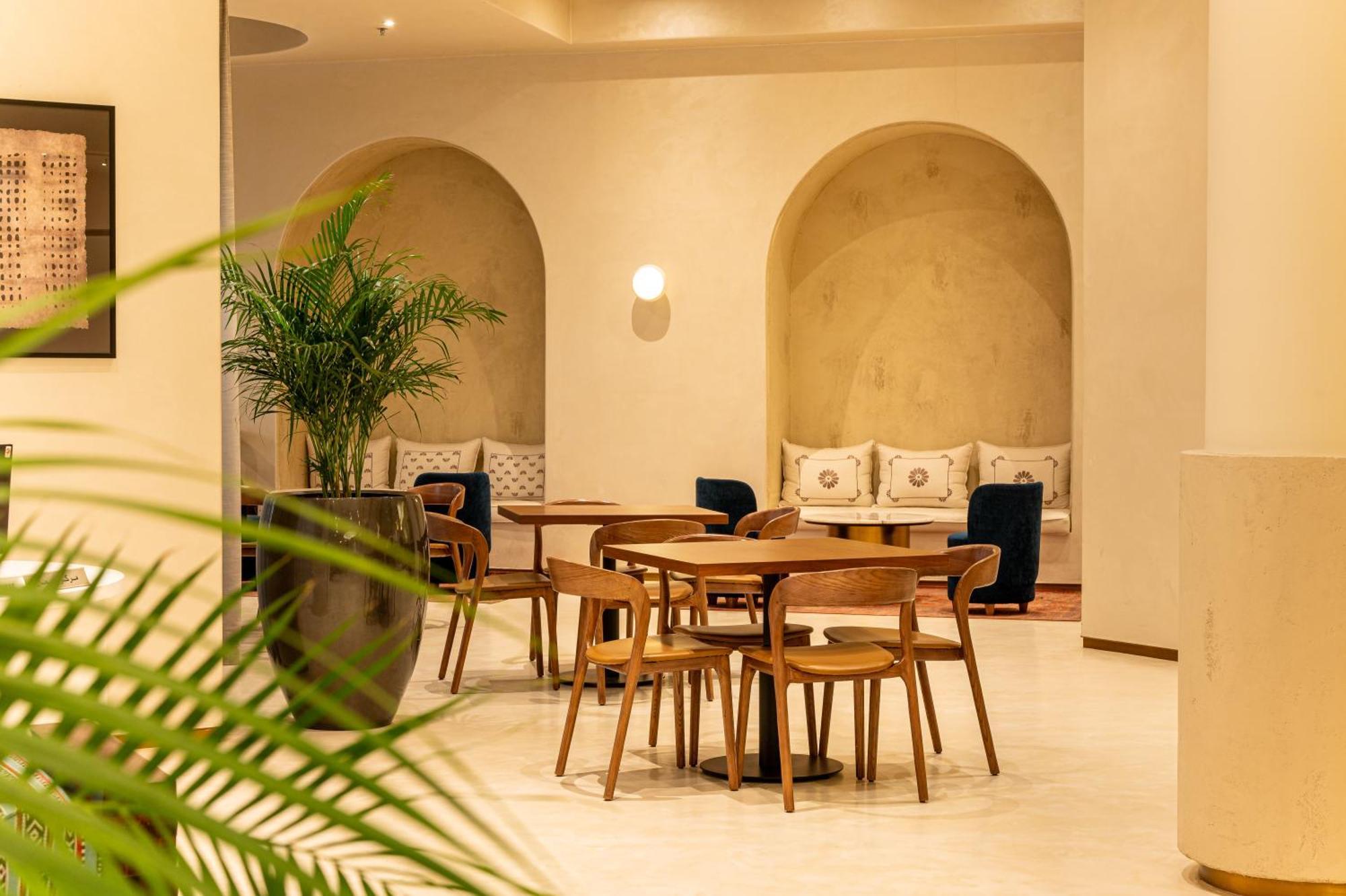 Majestic Cove Hotel - Formerly Le Meridien Fairway Dubai Exterior photo